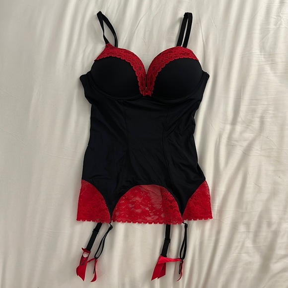 La Senza Bustier Corset with garter straps - Picture 1 of 6